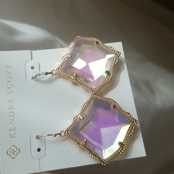 Kendra Scott Faceted Earrings 14K Rose Gold plated over brass . Pretty Dichroic - Picture 3 of 9
